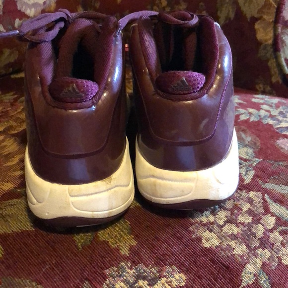Adidas Basketball Shoe Size 6.5 Kids -8 Woman. - Picture 2 of 5